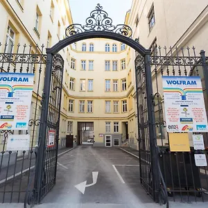  Apartment Margareten Long Austria